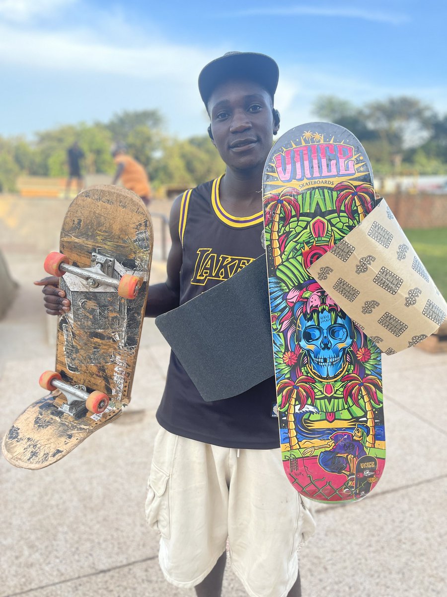 Savio got one of the donated used deck after breaking his old one.
Note : All materials given out to these guys are given to them free of charge and we call upon whoever would like to support our organization through donating both new &amp; used materials