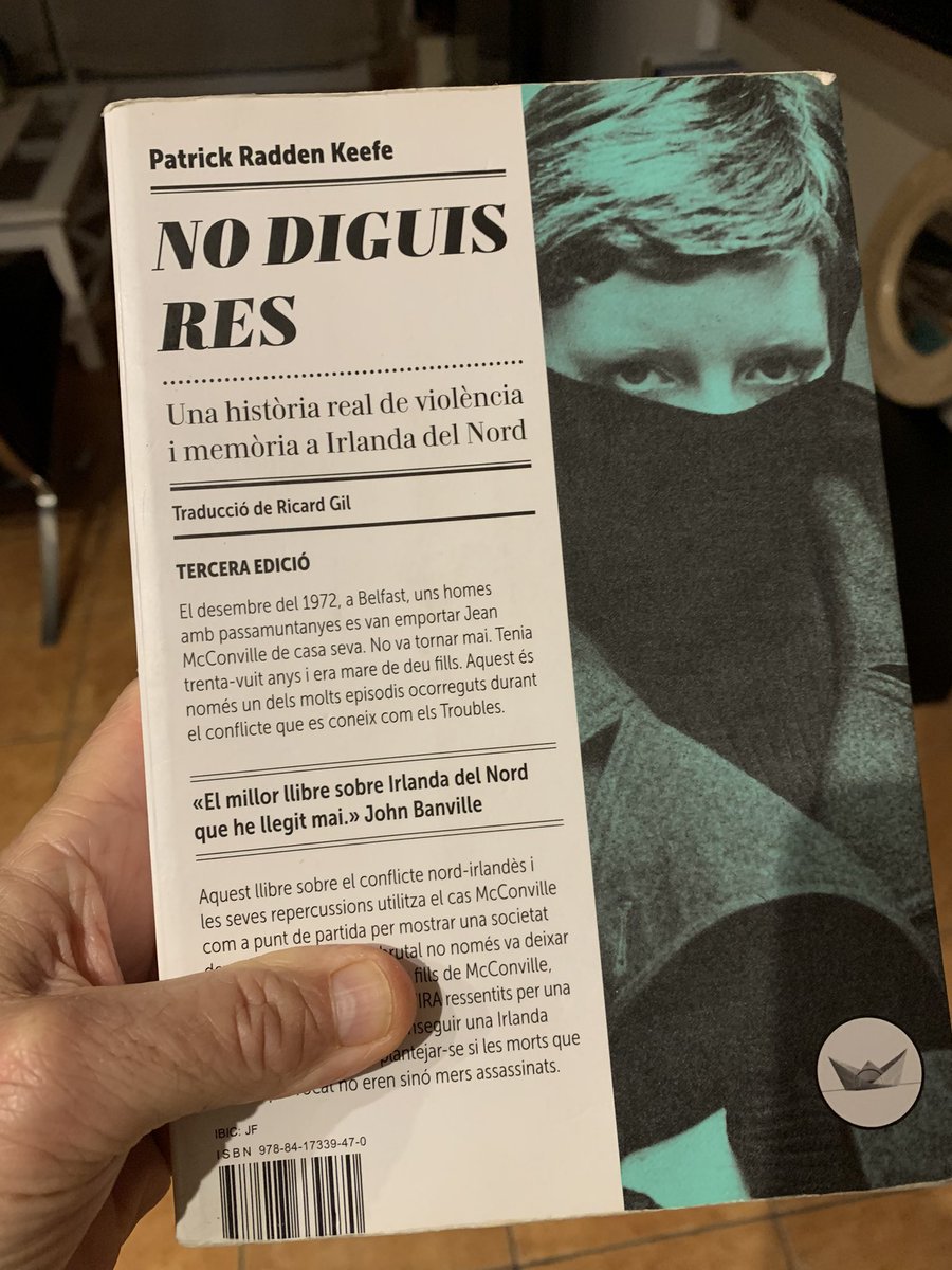 Perdoneu, <a href="/diariARA/">diariARA</a>, però aquest llibre extraordinari publicat originàriament en anglès va ser traduït al català i el publica <a href="/Ed_Periscopi/">Periscopi</a>. Aquest és el meu exemplar.