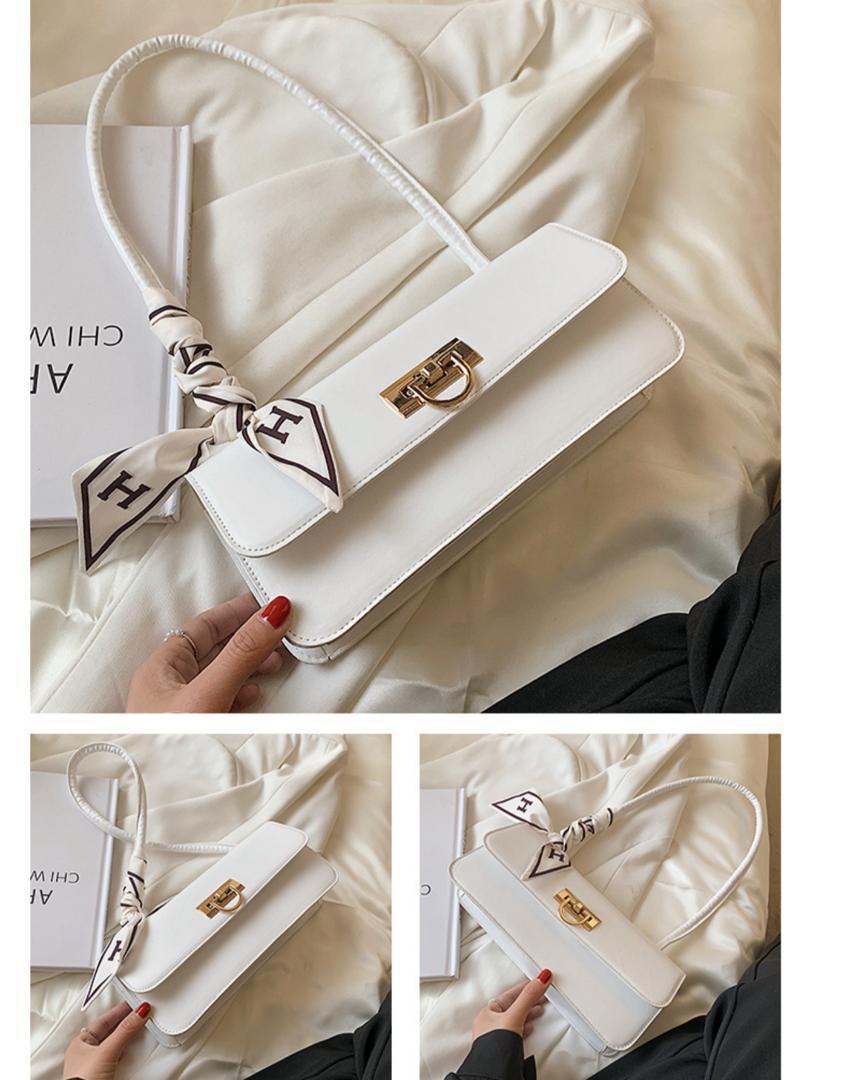 Quality handbags 
15,000
Interested call 09039257262