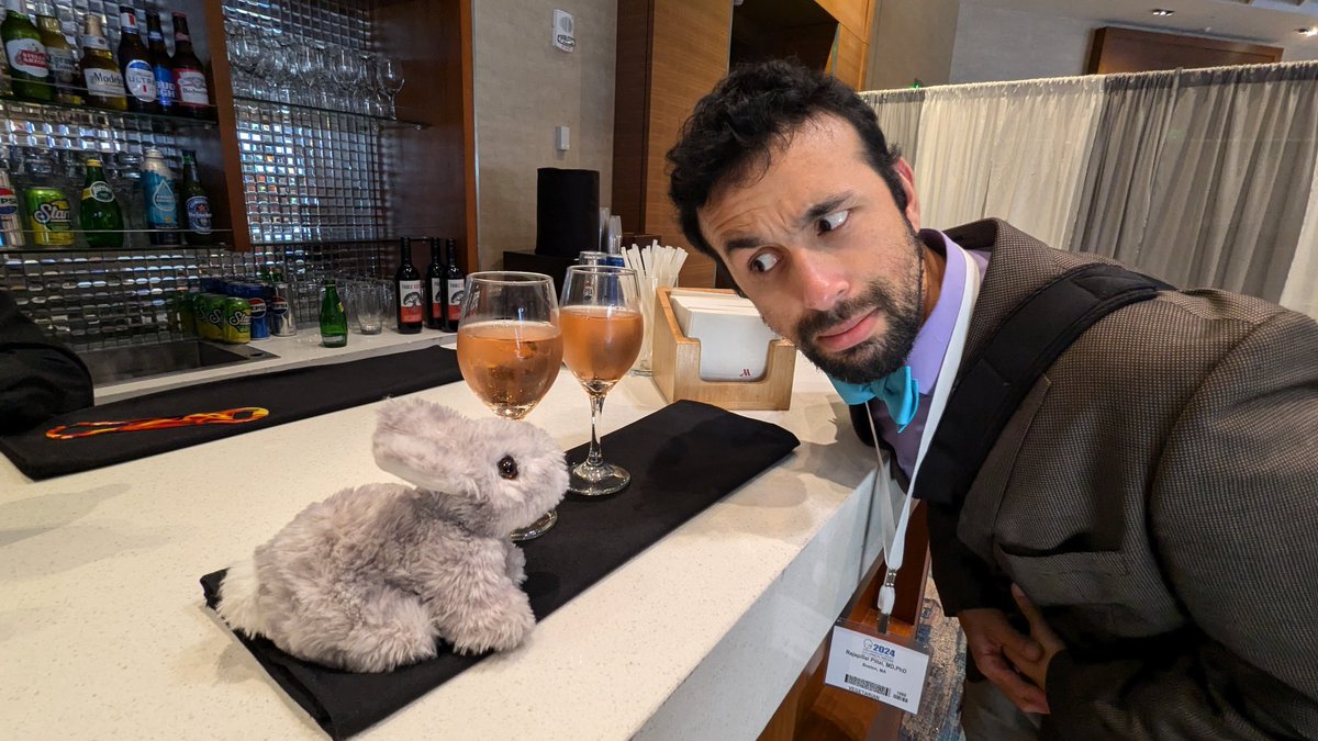 ElizabethBarko1's tweet image. Wine &amp;amp; cheese...#Rocky says &quot;yes please&quot;! Next up... perusing the poster section at #CNSAM. #NDD #childneurology