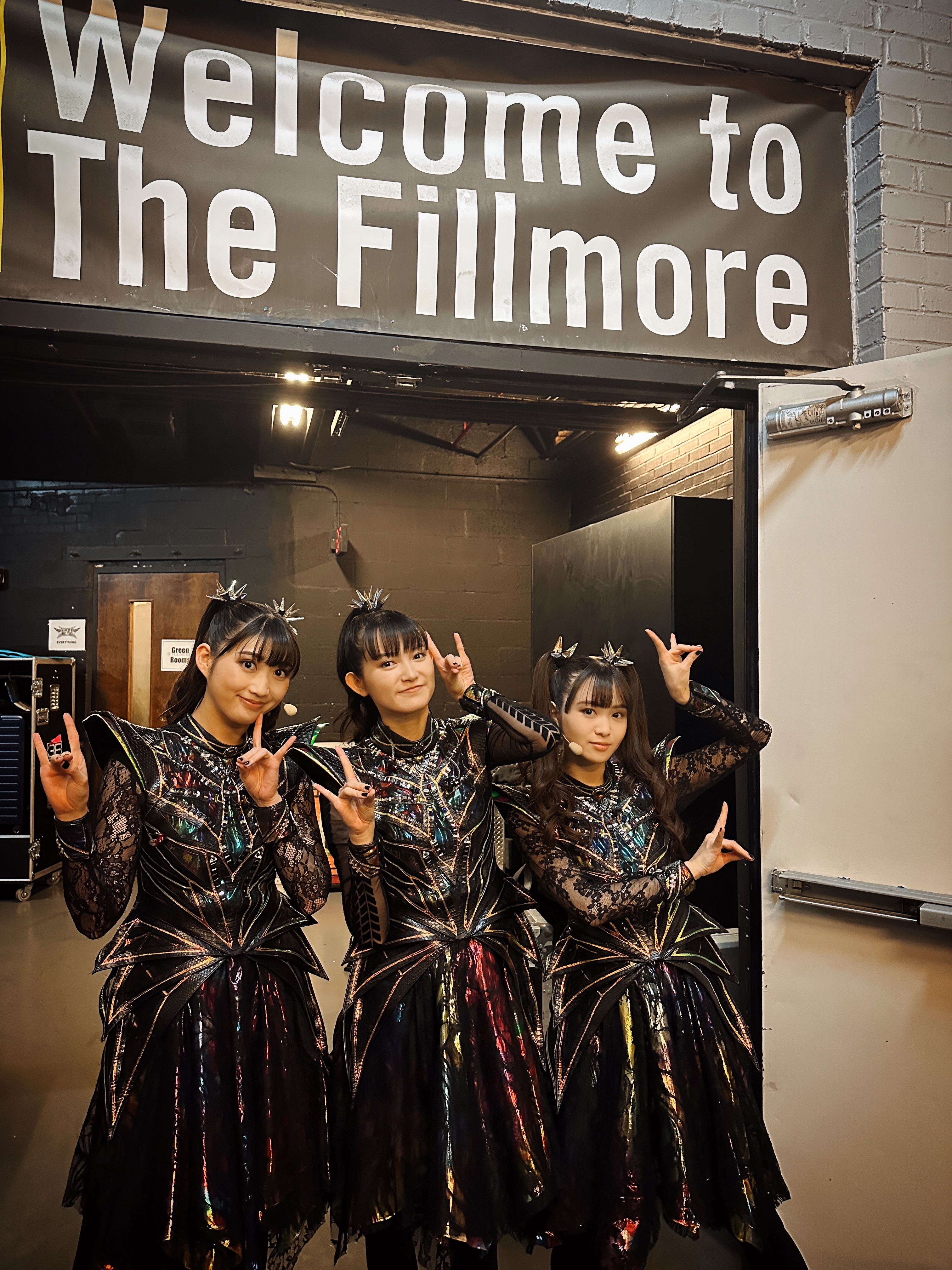 GcPgWYcWsAAtsGA?format=jpg&name=4096x4096