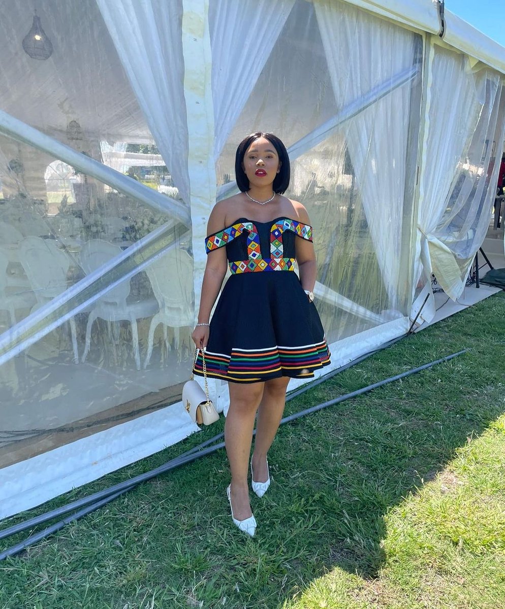 TomiRikhotso's tweet image. I love creating beautiful garments, and nothing makes me happier than seeing my clients feel amazing while wearing them. 🤍