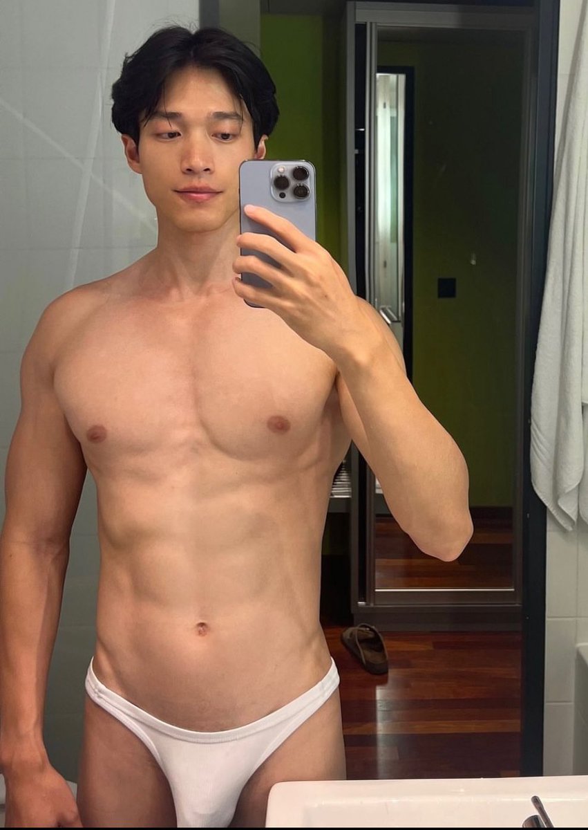 MR MR (@ansonleee) on Twitter photo 