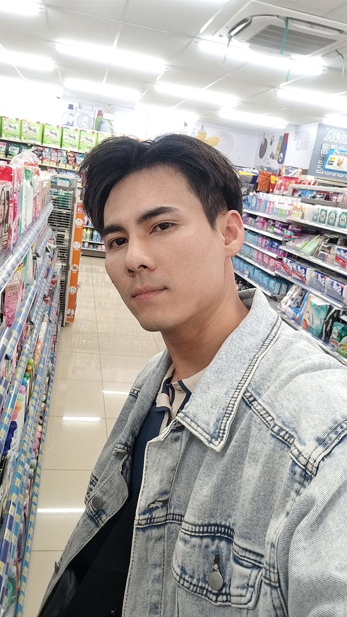 นอนน้อยดีกว่าไม่นอน
ถ้าเทอเหงาให้เราไปนอนข้างเทอได้ไหม🥰🥰💯💦
#กดติดตาม #เหงาามาก