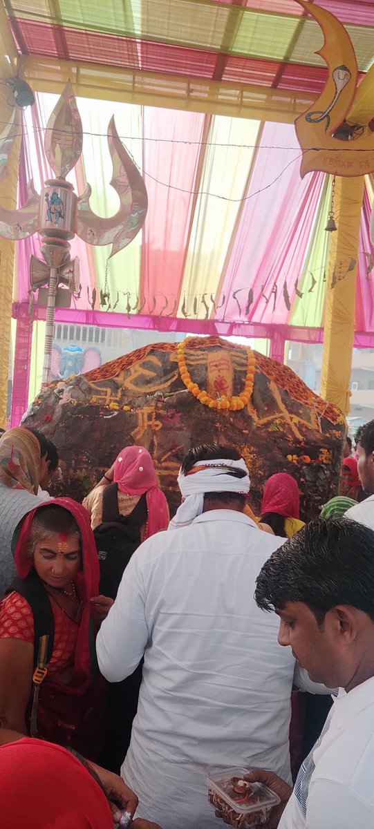 panditmishraji's tweet image. आज दिनांक 13-11-2024 बुधवार को कुबेरेश्वर धाम सीहोर के भव्य दर्शन
कुबेरेश्वर भंडारी आप सभी की मनोकामना पूरी करे
#kubereshwardhamsehore #kubereshwarmahadev #sihorewale 
#kubereshwardhamkeupay #pandit_pradeep_ji_mishra #aarti 
#Jyotirlinga #BhogAarti  #darshan