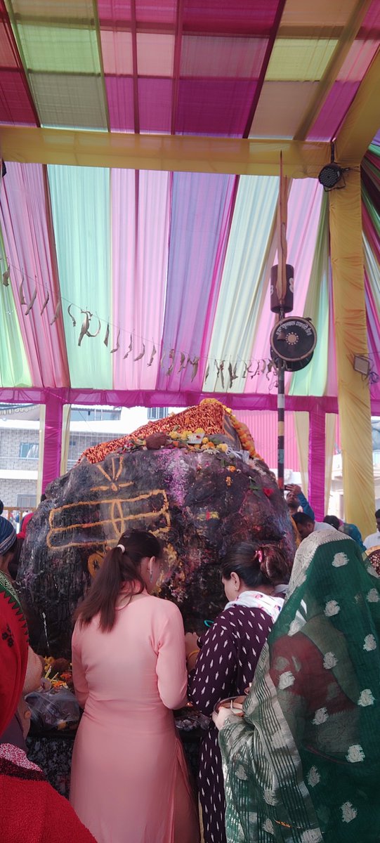 panditmishraji's tweet image. आज दिनांक 13-11-2024 बुधवार को कुबेरेश्वर धाम सीहोर के भव्य दर्शन
कुबेरेश्वर भंडारी आप सभी की मनोकामना पूरी करे
#kubereshwardhamsehore #kubereshwarmahadev #sihorewale 
#kubereshwardhamkeupay #pandit_pradeep_ji_mishra #aarti 
#Jyotirlinga #BhogAarti  #darshan