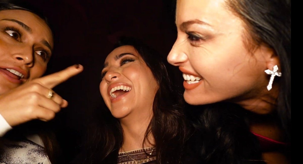 nattyxcache's tweet image. Ok. Pero este trío es superior ❤️‍🔥😍