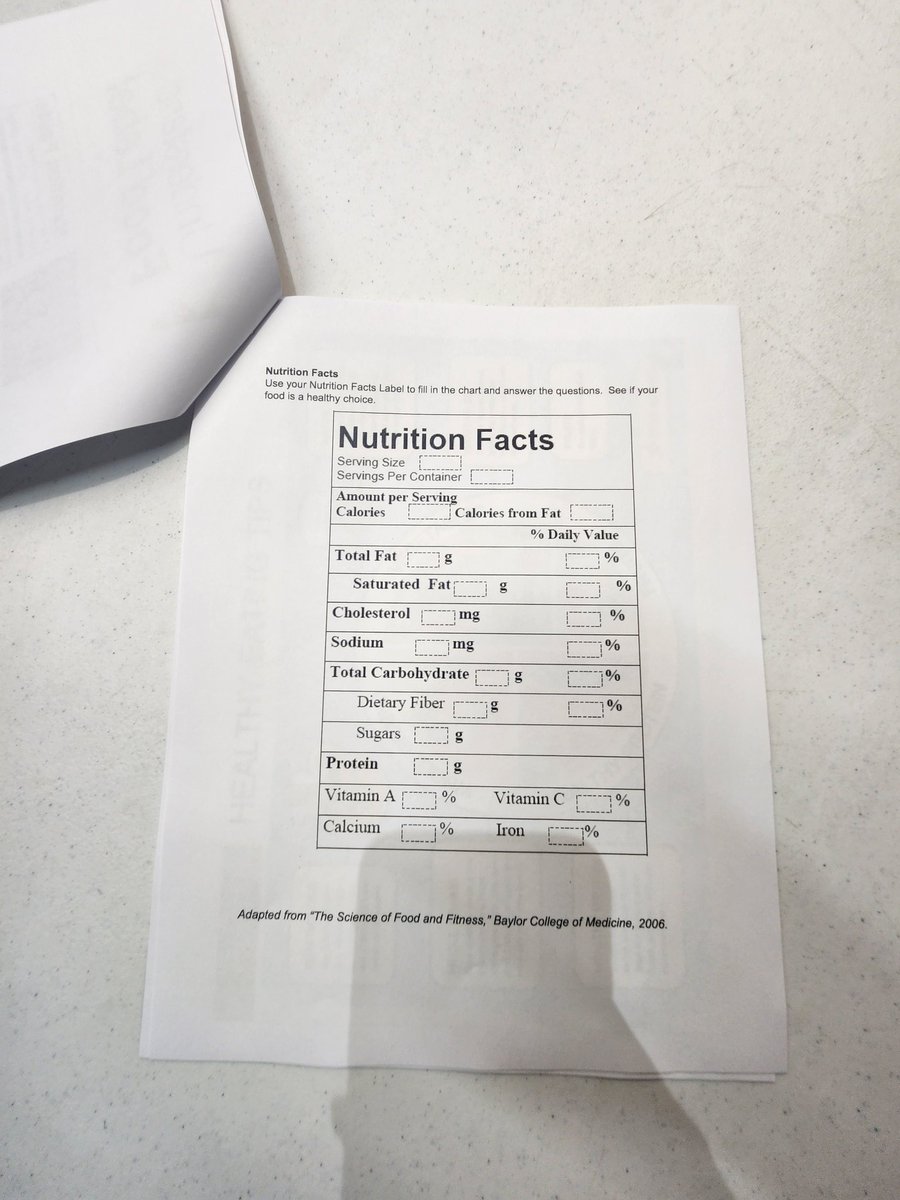 Tonight, the Junior Explorers learned how to read nutrition labels from their favorite snacks. We discussed nutrition and making healthier choices! 🍎 <a href="/DallasPD/">Dallas Police Dept</a>