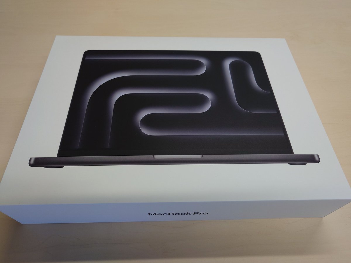 やっと来た、MacBookPro
2015early以来のMacです。
今回もUSキーボードで