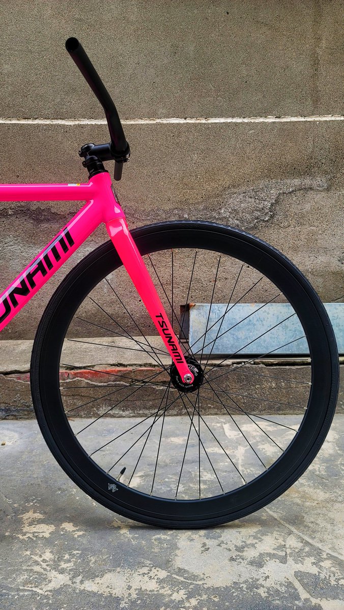 tsunami82269's tweet photo. Daily Built: Tsunami snm100 Fluorescent Pink

SKEACE, Intro7, TSUNAMI, fixed gear bike, single speed bike, tracklocross, pist bike, track bike, fixie bike , 海啸 速那米 固齿 单速 竟轮 intro7轮组 死飞、固齿、竞轮、单速车、整车、车架、场地、轮组、Cinelli、 全速力、Dosnoventa https://t.co/JZI2sOeRUx