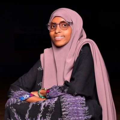 #MeetYourGraduand
Meet Rukia Ahmed,from Wajir county🇰🇪.
Bsc in Education ( Mathematics/Biology )

A climate advocate, founder and executive director of Green North Eastern Initiative(GNEI) - an NGO working on leading climate action in North Eastern Kenya. Ms. Rukia has had the