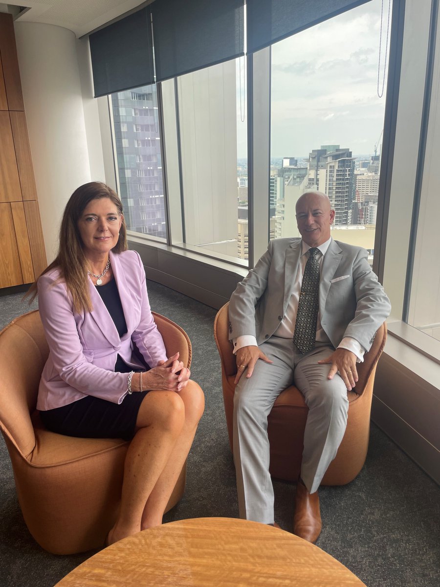 It was great to meet with the new Minister for Customer Services and Open Data and Minister for Small and Family Business, the Hon. <a href="/SteveMinnikinMP/">Steve Minnikin MP</a> this week.
Minister Minnikin looks forward to building a genuine partnership with councils across his portfolios.