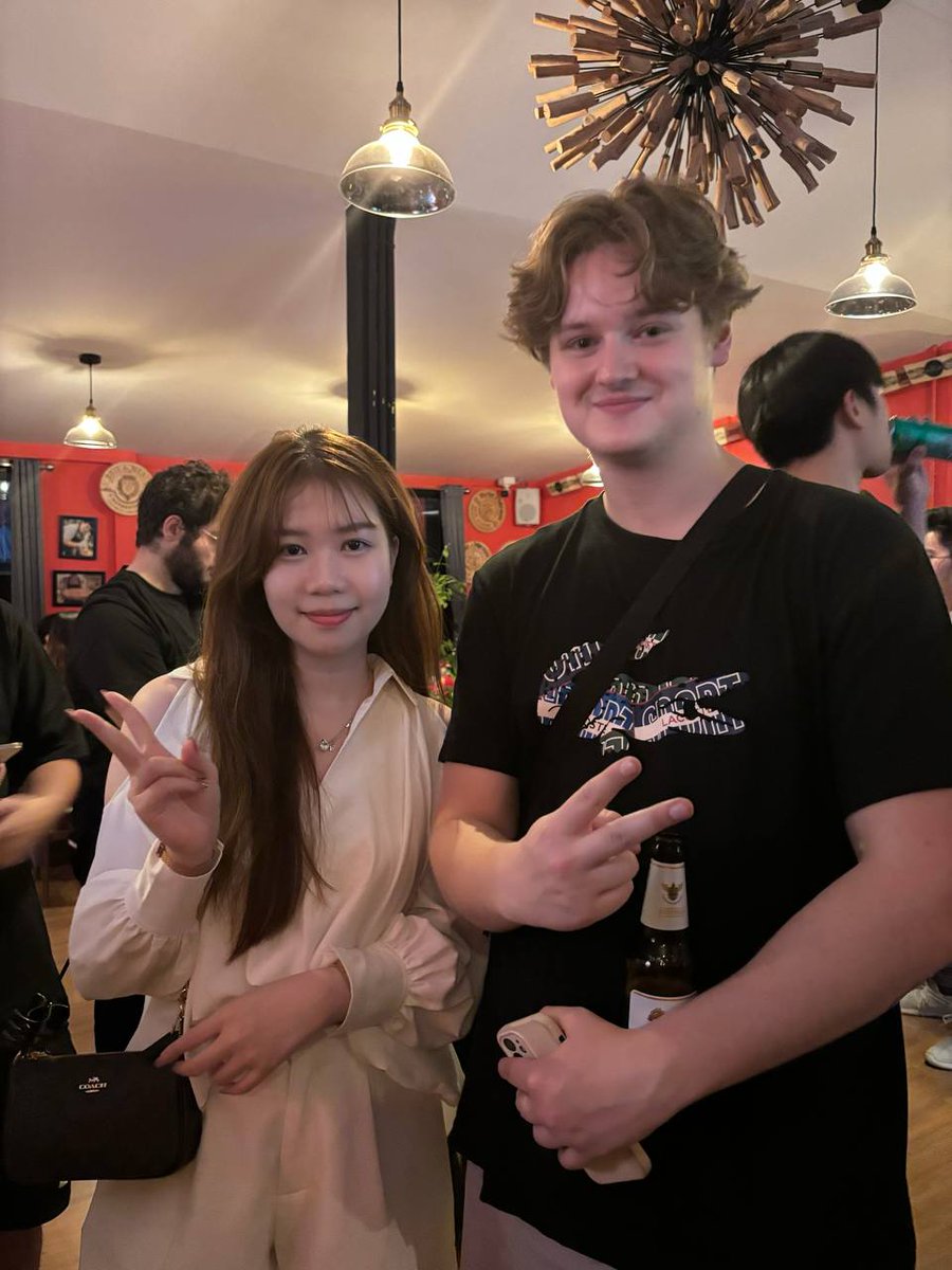 Twendee_'s tweet photo. Our Twendee team had an incredibly inspiring and productive day at #Devcon in the heart of Bangkok, Thailand! 🌏

With every connection and every shared insight, we’re reinforcing our commitment to drive transformative solutions. We would love to connect with those who share our passion for building the future of blockchain.

If you're at #Devcon or in Bangkok, let’s make some time to meet, brainstorm, and explore how we can create value together 🚀🤝

#Devcon2024 #Bangkok #BlockchainRevolution #BlockchainBuilders