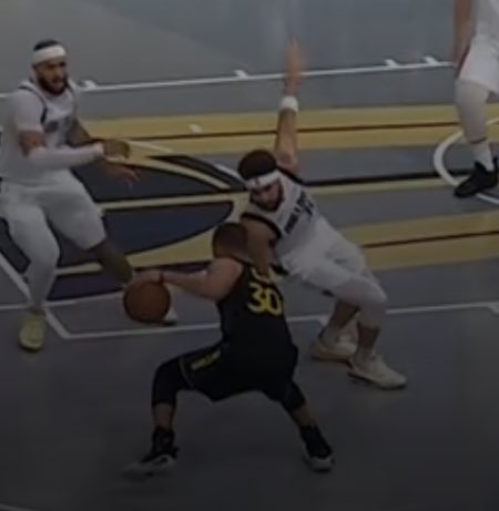 NBAMemes's tweet photo. Splash bro on splash bro crime right here... https://t.co/C4CyQBREcG