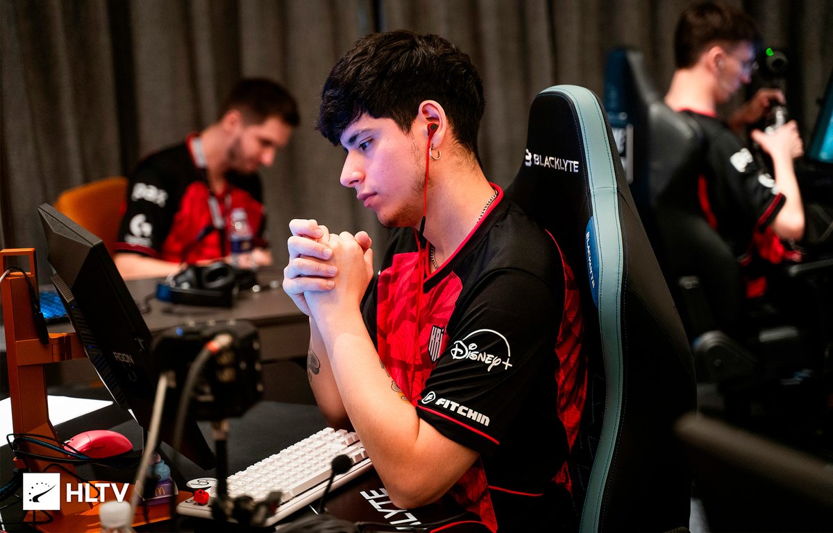 KRUesports's tweet photo. Caemos en Ancient, ahora nos vamos a Nuke nuestro pick 🙌

Arriba que recién comienza la serie 🤟 #RMRAmericas https://t.co/6opnYLjNp1