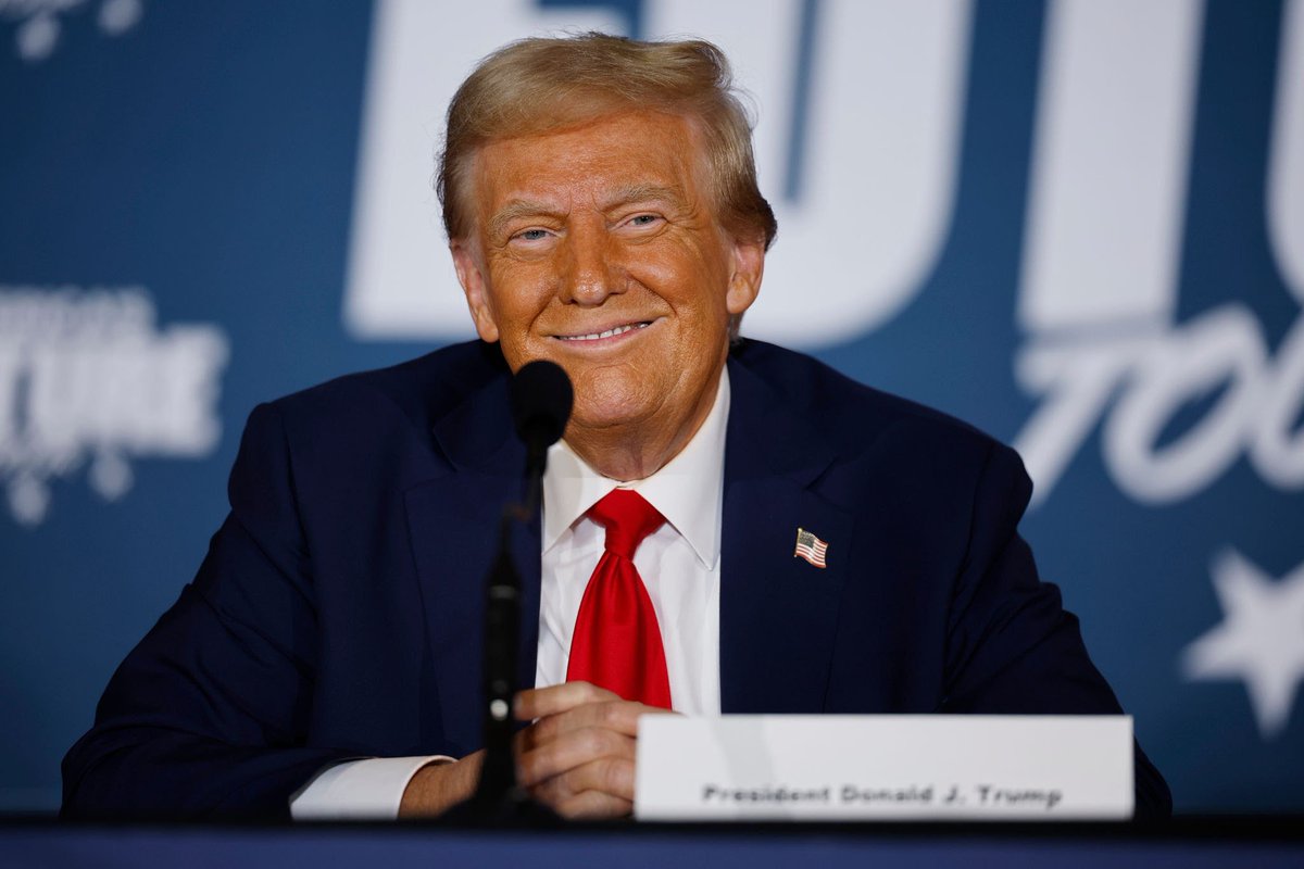 47PotusWin's tweet photo. Hey there! The $POTUS situation is settled! The previous Kamala Harris birthday 2x event airdrop is complete, and now we're planning a 2x airdrop for Trump Coin following his victory. We'd really appreciate your attention on this. We'll do a precise 2x airdrop through a snapshot exactly at 7:00 AM (UTC) on November 13th.