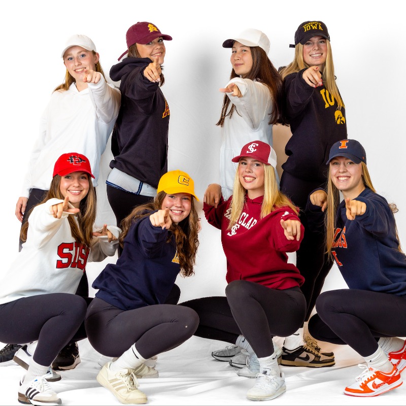 WhitecapsFC's tweet photo. Get ready for another wave of talent! ⭐️

‘Caps proudly present once again one of the top women’s soccer recruiting classes in North America ✍️

Congratulations to our outstanding @wfcelite players (part of the @BMO system) Class of '25 on their commitments!

#VWFC | #SigningDay