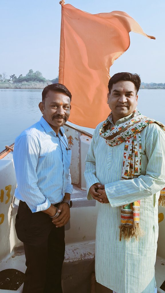 AmDhangar's tweet photo. @KapilMishra_IND भईया जीवेत शरद: शतम आप दीर्घायु हो और राष्ट्र निर्माण में सदैव आगे बढ़ते रहे। 
प्रभु श्री राम जी की कृपा बनी रहे। 
@Harisingh56 राम राम भाईसाहब https://t.co/eyoTwfAaOh
