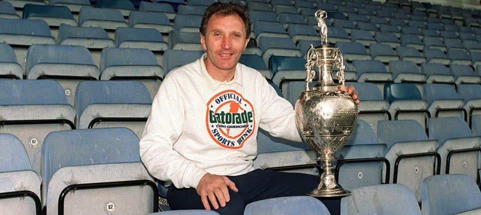 LUFCDATA's tweet photo. Happy 81st birthday to Leeds legend Howard Wilkinson. He remains the last English manager to win the top flight league in England.

Division 1 Winners
Division 2 Winners
Charity Shield Winners
League Cup Finalists
English Manager of the Year
Days In Charge: 2,892
Win Rate: 43.45% https://t.co/TBoW9YTadT