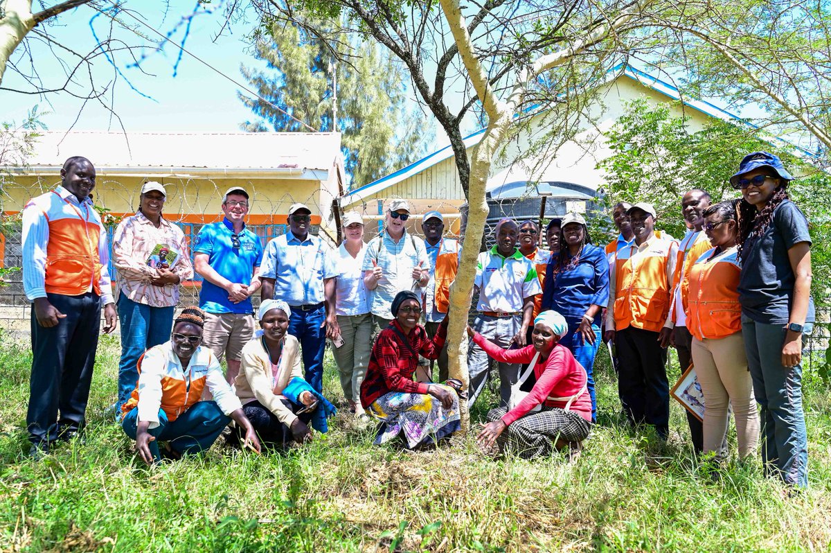 The Phillips Foundation, founded by Anthony and Liz Phillips, has significantly impacted over 10,000 households in Kenya through their support of the Farmer Managed Natural Regeneration (#FMNR) approach. 

During their recent visit, Anthony and Liz witnessed the success of