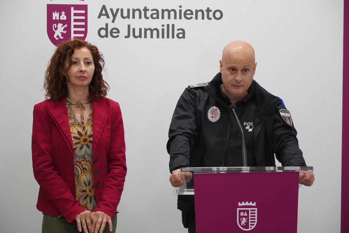 👮‍♀️ Jumilla refuerza su compromiso con la seguridad: menos incidencias en Halloween y éxito en identificaciones. Además, Policía Local y Protección Civil apoyaron a localidades afectadas por la DANA en la Comunidad Valenciana, demostrando solidaridad y dedicación.