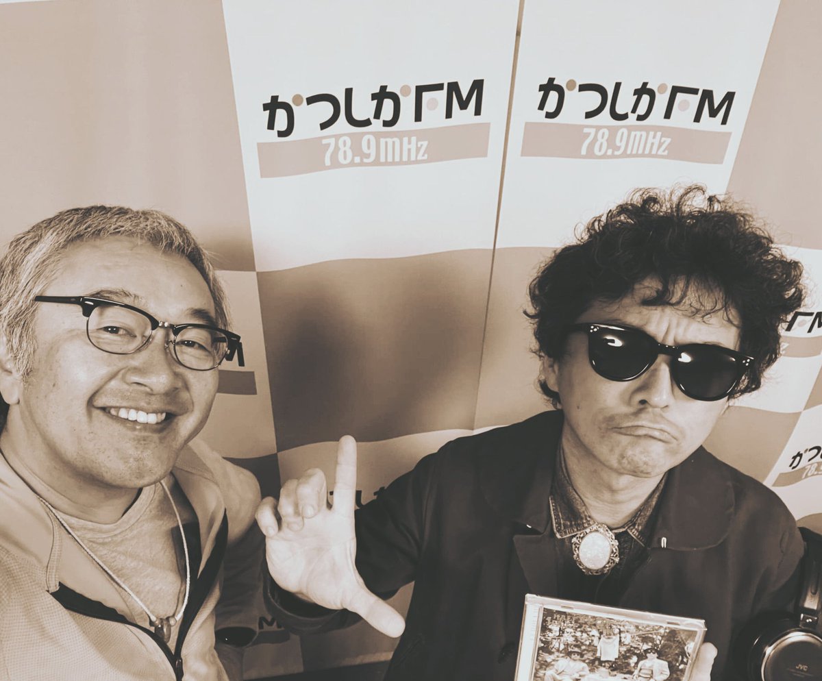 sowyoshizato's tweet image. ラジオ番組「ロッキンスター」、9回目の #NOBODY 特集。本放送が終了。DJの佐々木健二さん、お世話になりました！ロックンロール詩人、#木原敏雄 さんの歌詞を朗読するなど、番組名に違わぬロッキンなひとときに。
来週から、全国28局ネットで順次オンエア👍。
#kfm789 #相沢行夫 #矢沢永吉 #80SMUSIC