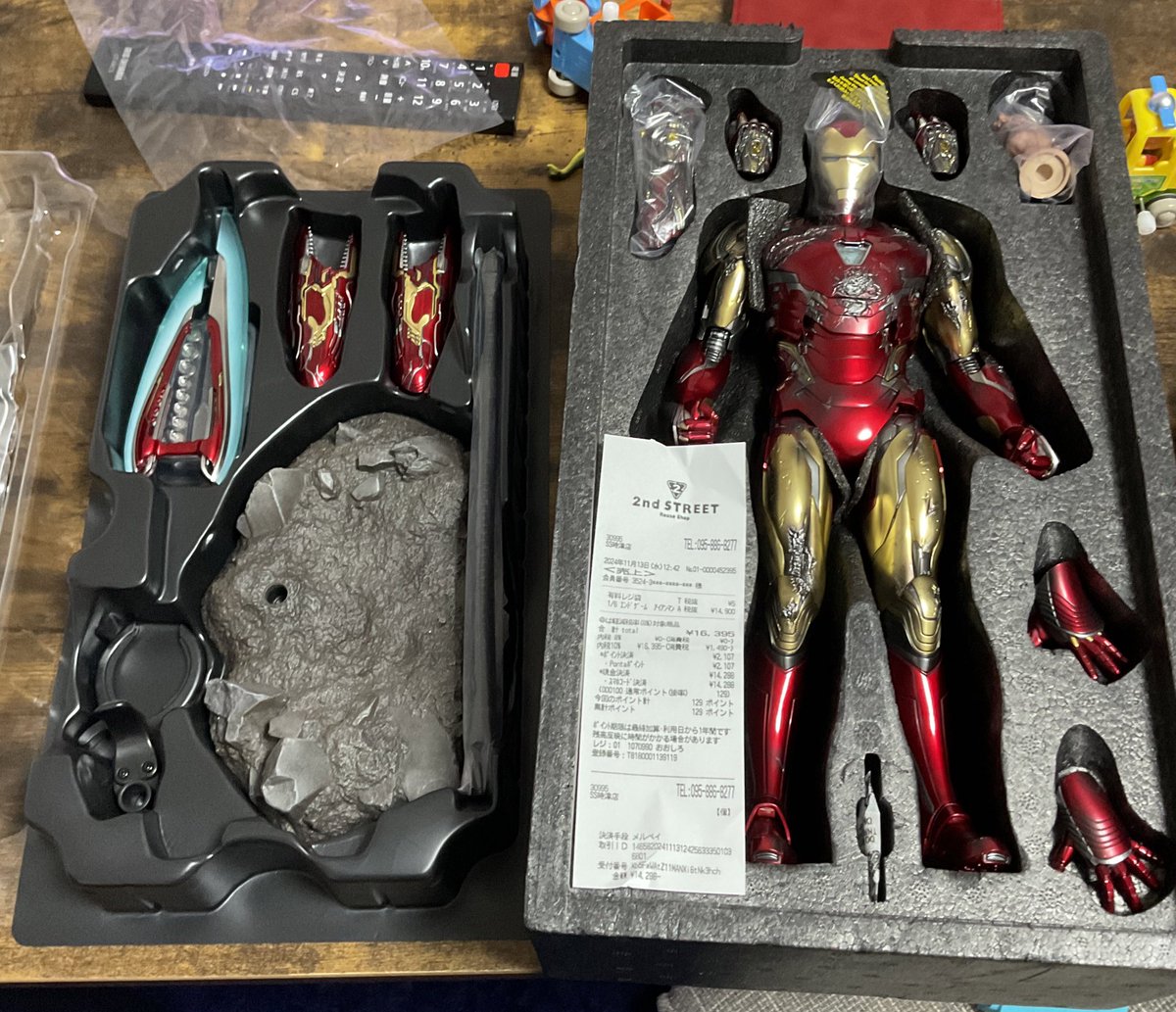 multiworks2125's tweet photo. 信じられるか？
これがセカストで16000円で売ってたんだぜ、、、

#ホットトイズ
#アイアンマン https://t.co/RKb9YAZv0g