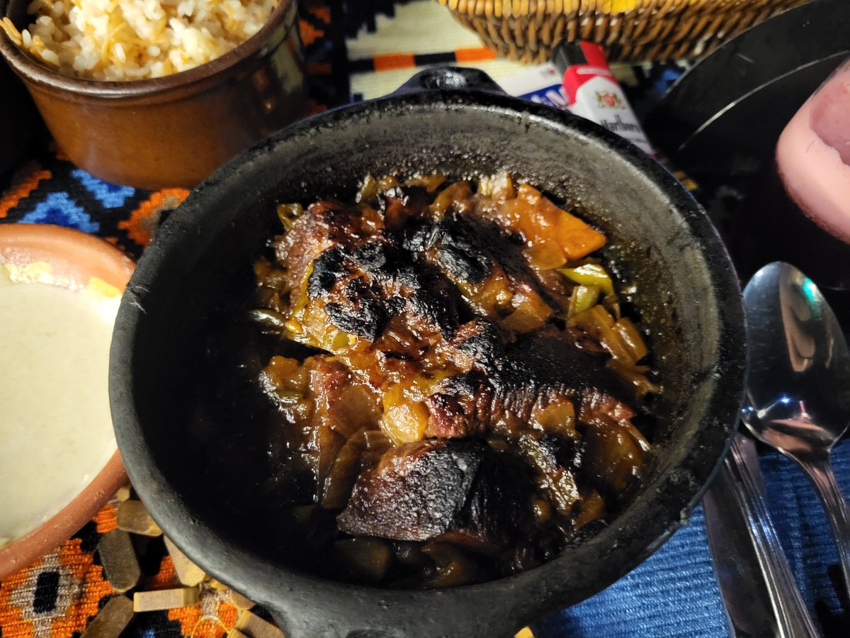 First time I eat camel in Egypt 👌

#egypt #elephantine #aswan