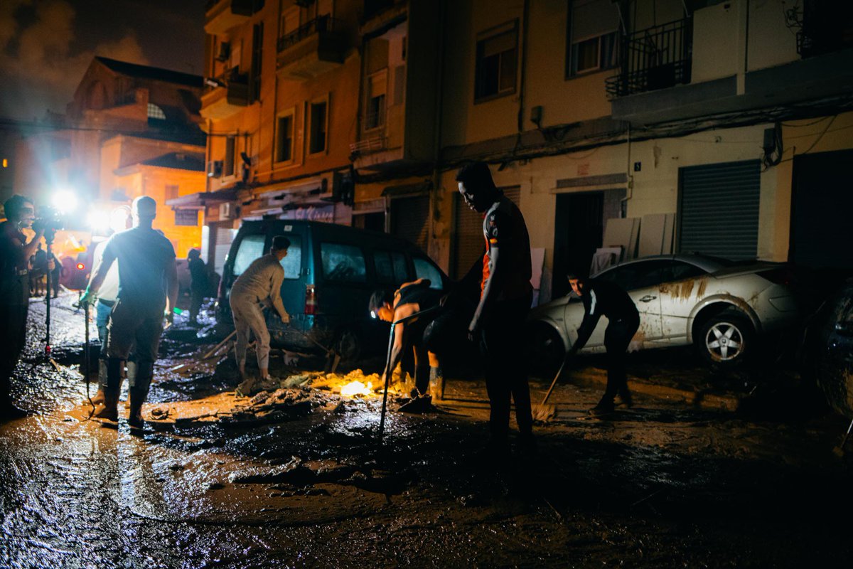 ⏩El vigente marco jurídico establece posibilidad de otorgar autorización de residencia en circunstancias excepcionales. Desde <a href="/CCOO/">Comisiones Obreras</a> instamos a que se articule sin dilación este mecanismo para las personas extranjeras en situación administrativa irregular afectadas por la #Dana