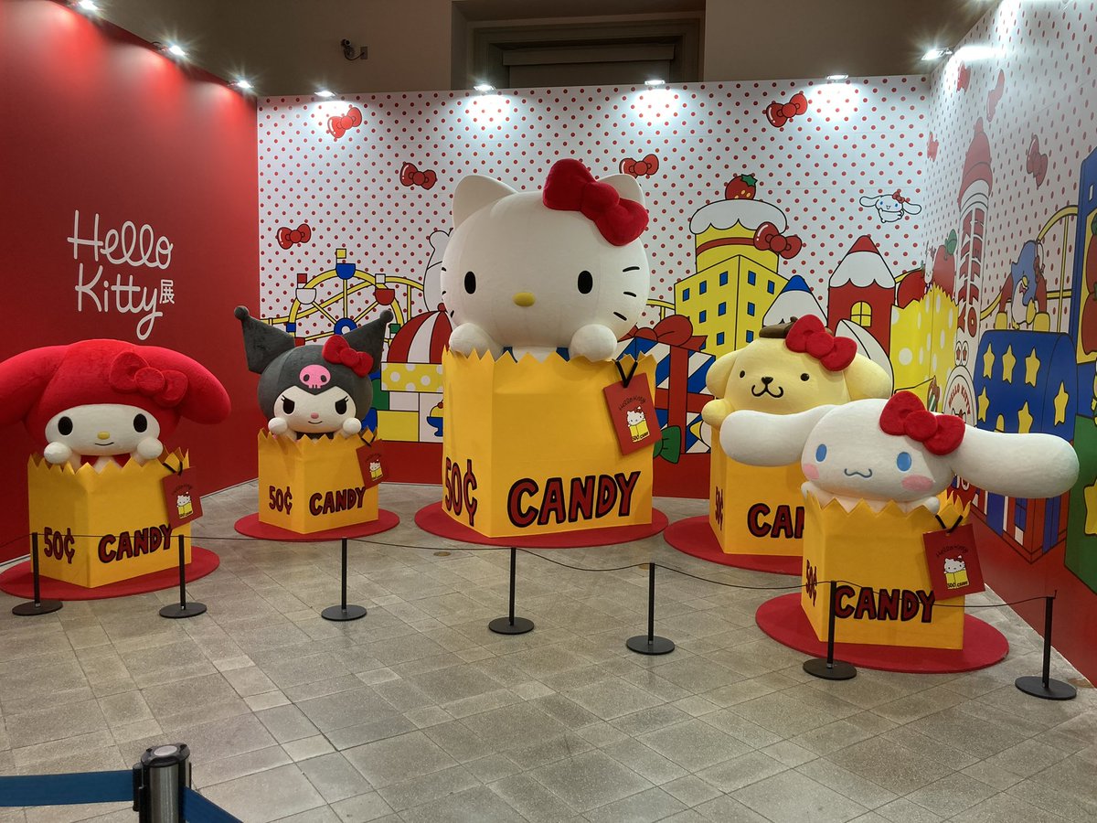 cookiepino's tweet photo. 上野で開催中のハローキティ展に行って来ました。
初日は色々と混乱もあったようですが、何よりも展示物が素晴らしく、館内はゆっくり観ることが出来たのでとても充実した1日でした！クロミ様にも会えた笑
#ハローキティ展　#サンリオ　#クロミ https://t.co/nmHmnTGoFc