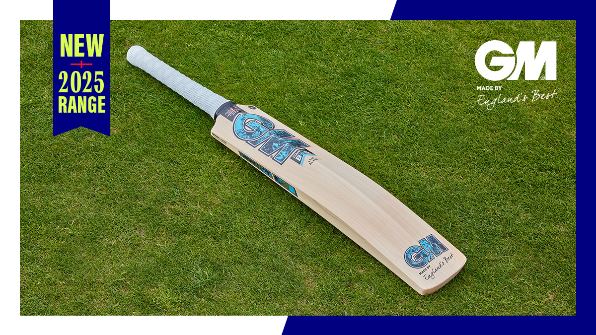 GMCricket's tweet photo. The jewel in the crown π
The Diamond L540 with a livery paying homage to Ben Stokes and his tattoos π¦
#MBEB https://t.co/xhN4bwTqnu