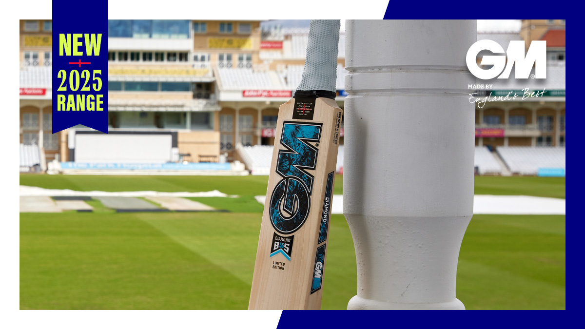 GMCricket's tweet photo. The jewel in the crown π
The Diamond L540 with a livery paying homage to Ben Stokes and his tattoos π¦
#MBEB https://t.co/xhN4bwTqnu