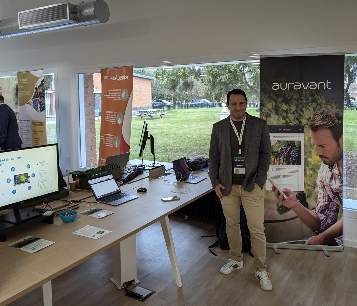 ¡Comenzó el 1er día del <a href="/ForoDatAgri/">📲 DATAGRI</a> 2024!

Os esperamos en nuestro stand para conocer las últimas novedades de nuestra plataforma 👨‍💻🌳🌾