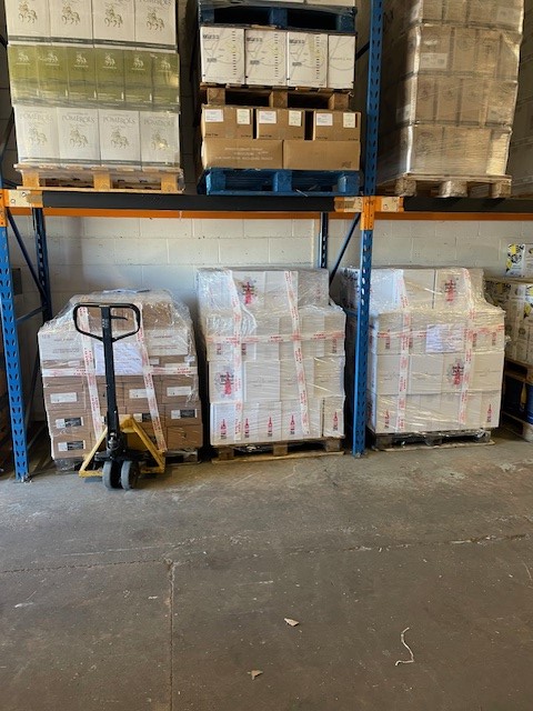 Our Beaujolais-Villages Nouveau 2024 has safely arrived into the warehouse on this glorious November afternoon.
If you haven't ordered yours yet, here's the link:
(Don't miss out !).  christopherpiperwines.co.uk/products/beauj…