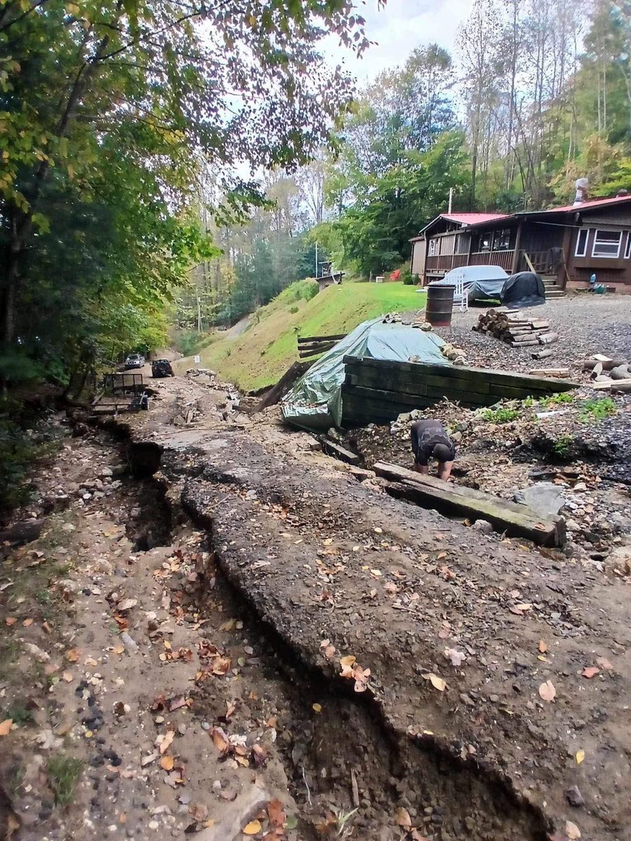 <a href="/TexasRepublic71/">TheTexasOne</a> 🚨 HELP NEEDED NOW
Spuce Pine, NC
They need skilled labor, like plumbers and electricians, heavy equipment, chainsaw crews, contractors, recon teams, people to help sort and organize supplies, dispatchers, and more. 

Call +1 (910) 580-7986
and Volunteer to help these people stay