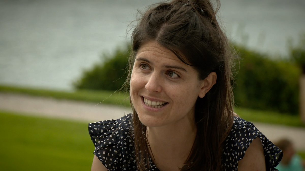 Ainhoa Aizpurua ikerlaria bertsolaritzaren prosodiaren inguan egin duen doktore tesiaz arituko zaigu, baita bertsolaritzarekin duen harremanaz ere. Ez galdu larunbateko programa!