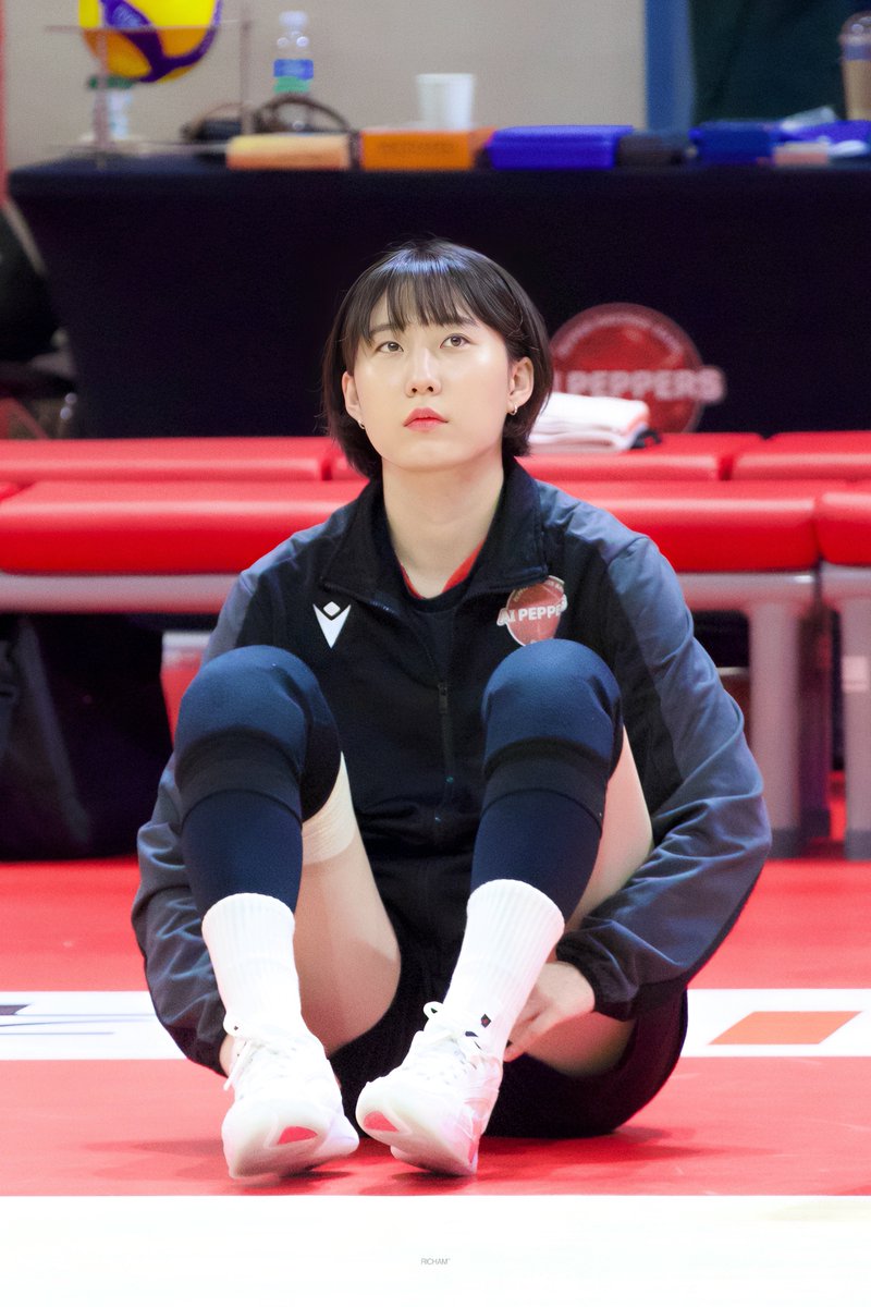 241113 #박정아 

힘을내ㅈㅑ 복복복 🫳🏻🫳🏻