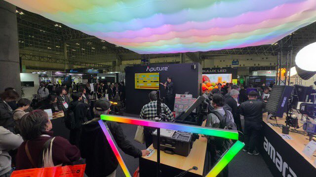 deitymicro_jp's tweet image. InterBEE2024、1日目無事終了!!!
DEITYブースに寄ってくださかった方も多く、非常に嬉しかったです…！
UHFワイヤレスは今回は参考出品なものの、DXTXやDLTX、PR-2などなど、沢山の新製品を展示しています🎤

お時間あればAputureブースへ是非お立ち寄りください🤲
#DEITYmicrophones
#InterBEE2024