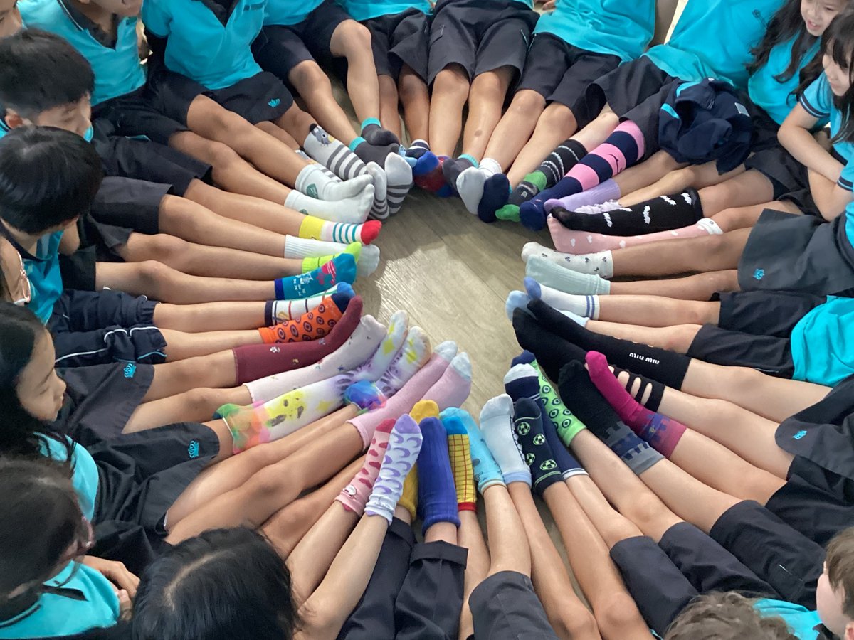 NAISHongKong's tweet image. 🧦 On November 12, we proudly celebrated Odd Socks Day as part of our Anti-Bullying week, a powerful reminder to embrace our uniqueness and individuality. ✨#NAISHongKong #CreateYourFuture #NordAngliaEducation #OddSocksDay #AntiBullying #EmbraceUniqueness