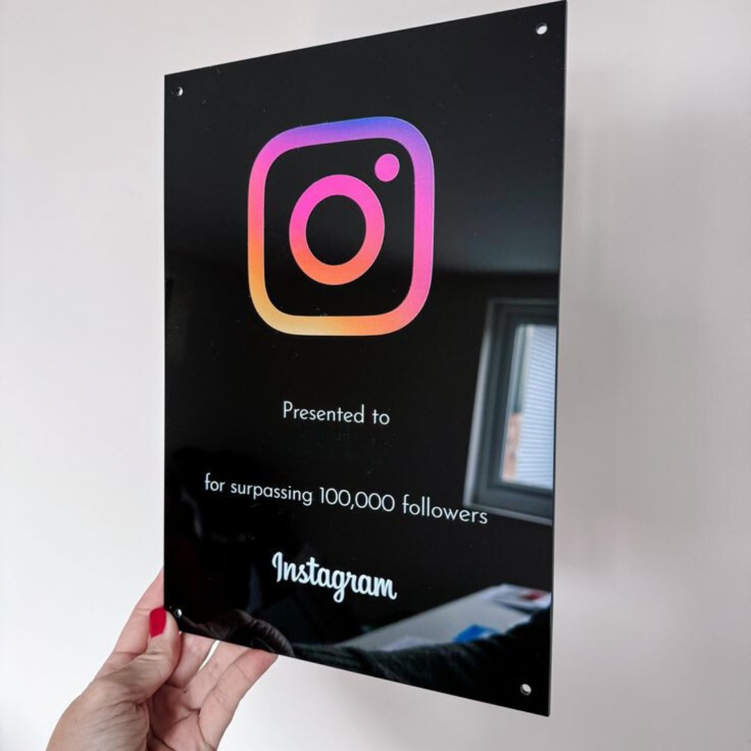 If you start your Instagram page today, you could be making $9000 per month by January 2025.

Like and comment 'IG' and I'll DM you the in-depth guide for FREE.

Must be following me to get DM.

FREE for the next 24 hours only.
