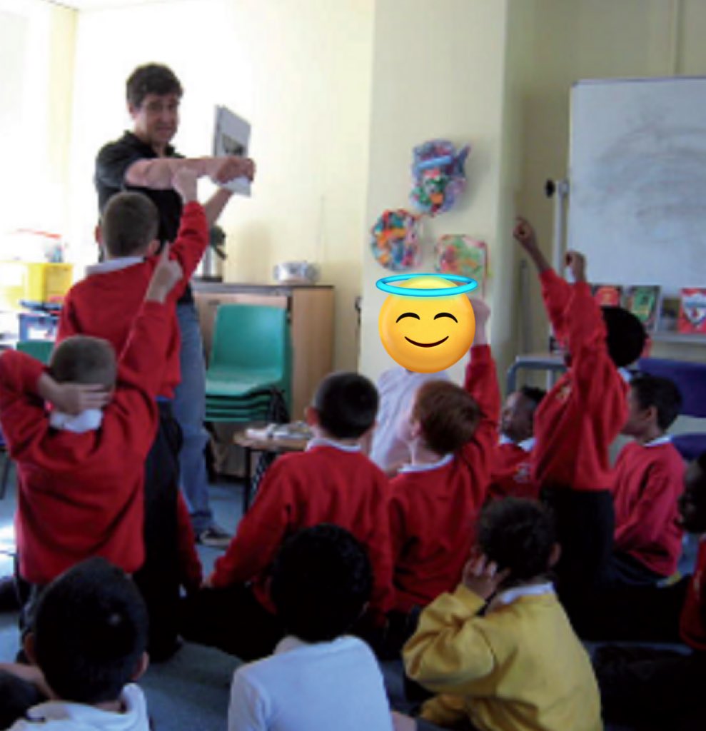 At a school today I’ve been asked to speak to 2 x 200 kids. But first, with a handful of children who prefer to avoid large assemblies. Including children with autism. Such a good idea. I’ll be offering this as an option at all my school visits now. 
tompalmer.co.uk/schools-librar…