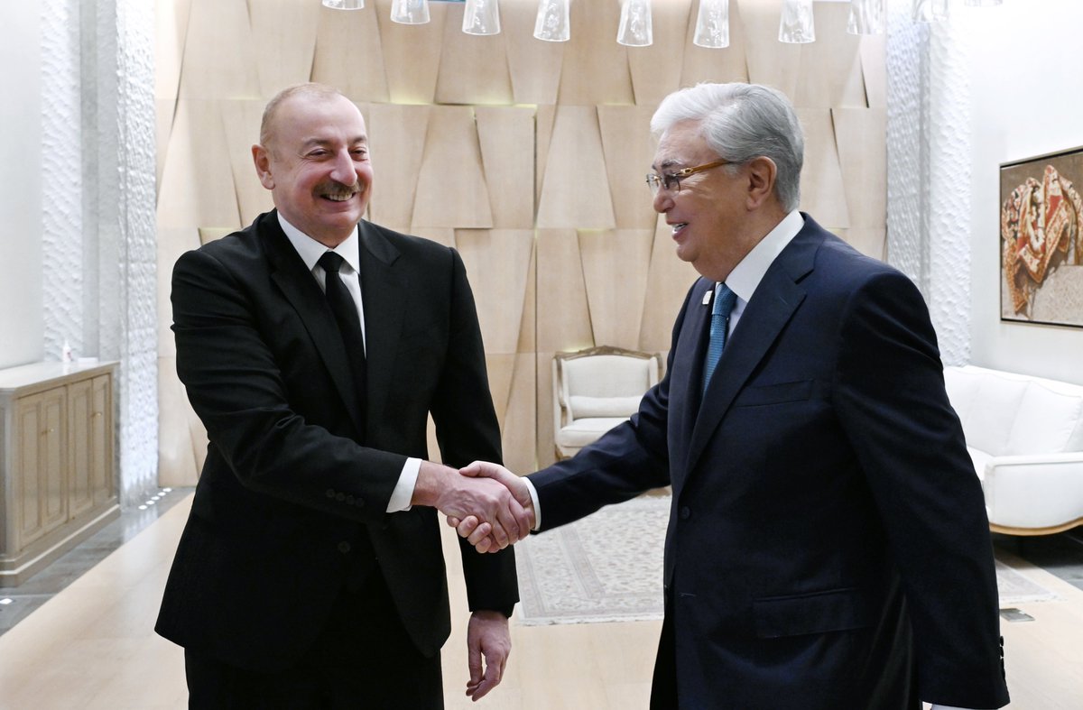presidentaz's tweet photo. Baku hosted trilateral meeting between Presidents of Azerbaijan, Kazakhstan, and Uzbekistan

https://t.co/PYIScJc9lA

#COP29 #COP29Azerbaijan https://t.co/T3HMW4OFVm