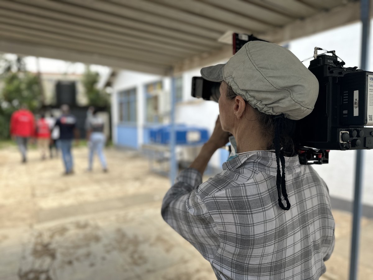 Aktion Deutschland Hilft (@aktiondhilft) on Twitter photo Die Spannung steigt – noch 1 Woche bis zur Preisverleihung des „Journalistenpreis Humanitäre Hilfe“. Seid gespannt, welchen der sieben Beiträge die Jury am 20.11. als Gewinner auszeichnen wird.
#Stories4Aid #HumanitäreHilfe <a href="/AA_stabilisiert/">🇩🇪 GER on Peace & Humanitarian Action</a> Die Spannung steigt – noch 1 Woche bis zur Preisverleihung des „Journalistenpreis Humanitäre Hilfe“. Seid gespannt, welchen der sieben Beiträge die Jury am 20.11. als Gewinner auszeichnen wird.
#Stories4Aid #HumanitäreHilfe <a href="/AA_stabilisiert/">🇩🇪 GER on Peace & Humanitarian Action</a>