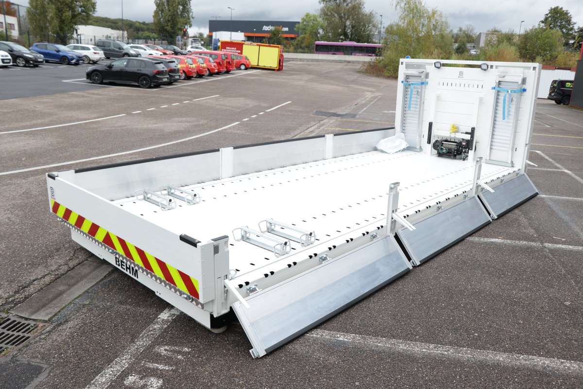 Cellule Plateau réalisée pour Direction générale de la <a href="/SecCivileFrance/">Sécurité Civile</a>  civile et de la gestion des crises 🚨 
Berce amovible sélectionnée par <a href="/ugap/">UGAP</a> Incendie &amp; Secours
#dgscgc #pompiers #secours #cepla