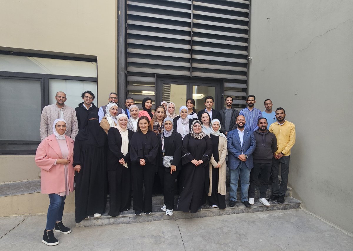 jordanriverfdn's tweet photo. تدريب مجموعة من مرشدي مشروع "حاضنة الأعمال الخضراء" لتمكين رواد المشاريع البيئية في الأردن بتمويل من GGGI و KOICA. الرجاء من مرشدي الأعمال المهتمين بمشاركة خبراتهم مع مستفيدي المشروع التسجيل أدناه:
https://t.co/lTQpkn6B9G
@gggi_hq
https://t.co/lAXtu04hcr
#JRF
#JRCEP https://t.co/yCwRQLGhS8
