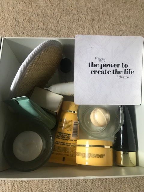 In a world that likes to take from us #Blackwomen and doesn’t always give back we need to create ‘spaces’ that are just for us - creating a Black Woman’s Winter #Selfcare Box: #Afrowomanonline #Blackwomenshealth  #Selflove - Create your Box here: icont.ac/50Tsa