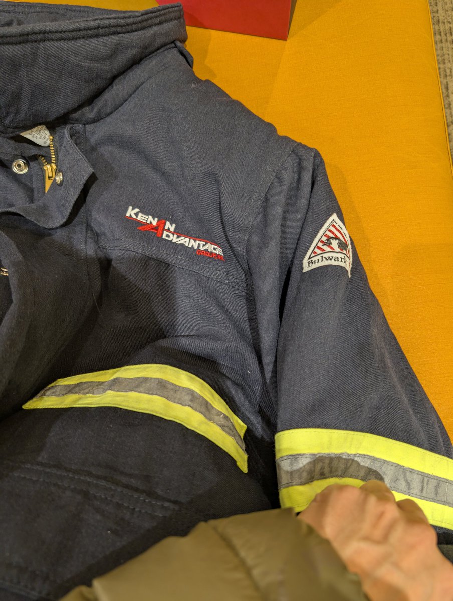 BTBhohei's tweet photo. @KenanAdvGroup 
Look what I found in Japan 🗾 

My first own fire proof jacket with your logo on 😊 https://t.co/S1a2jySRzL