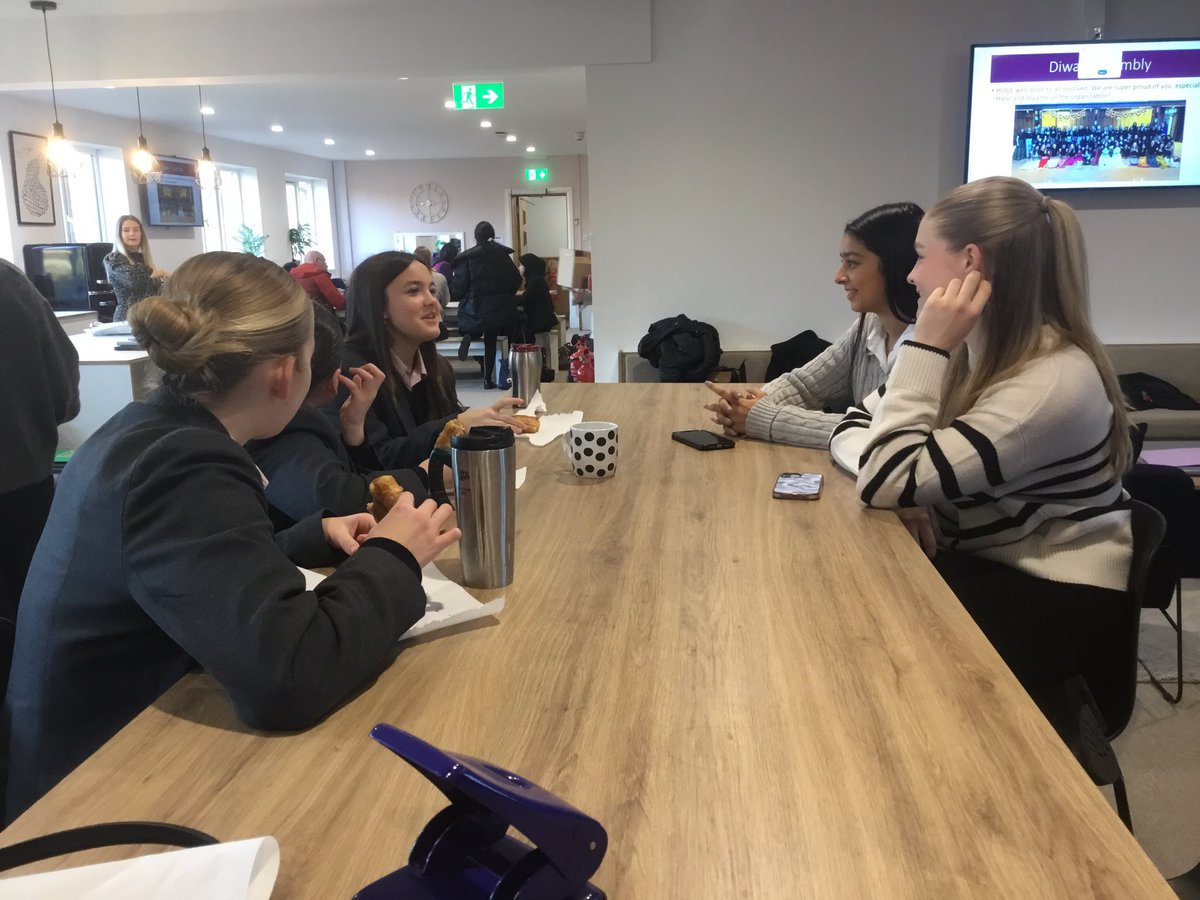It’s time to talk with 7JDH morning. The Year 7s are enjoying a hot chocolate and pastry with the Year 13 girls in the sixth form common room ☺️