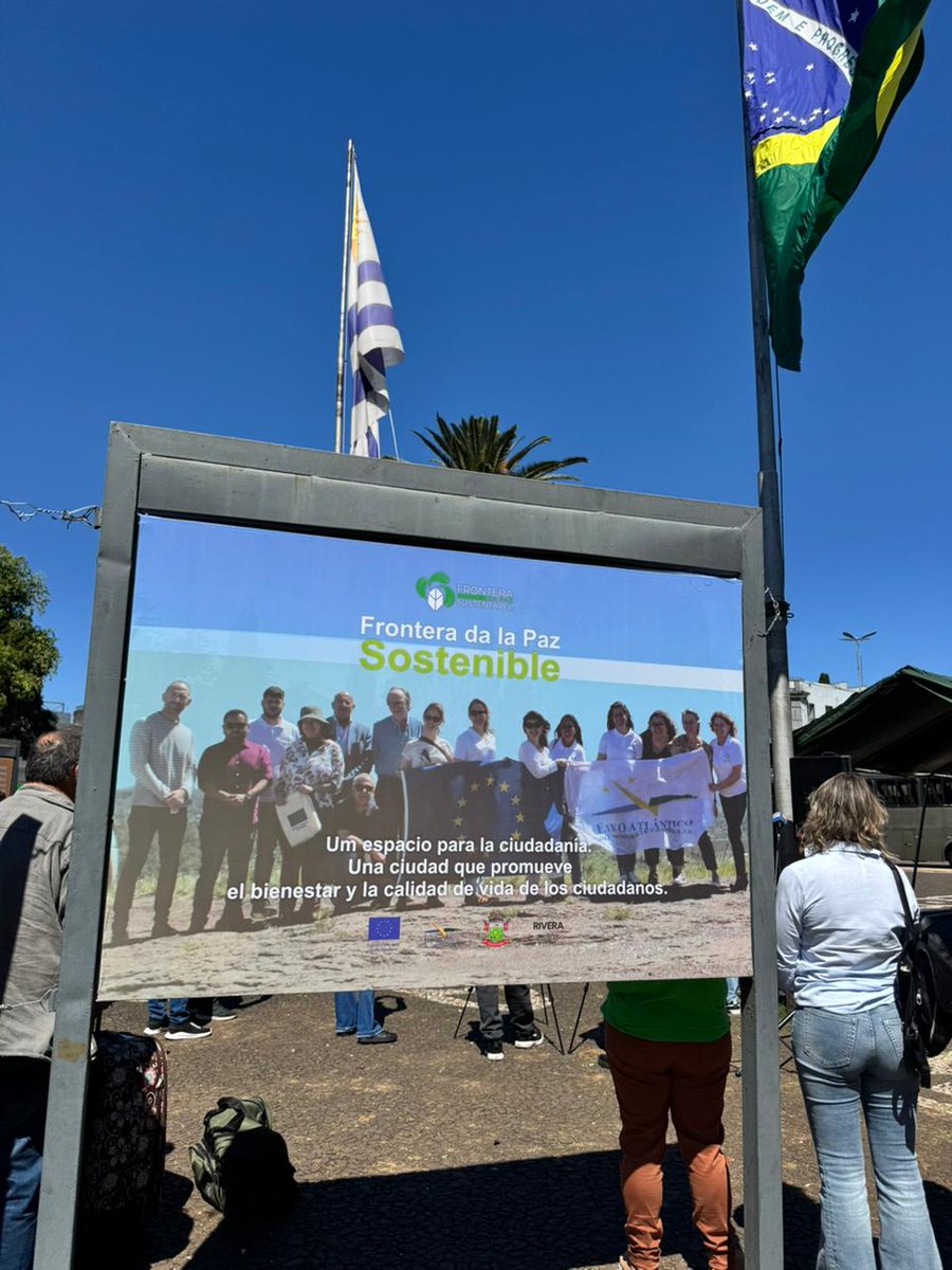 eixoatlantico's tweet photo. 🇧🇷🇺🇾 Inaugurada la exposición  sobre el Proyecto Fronteira da Paz Sustentável en la Plaza Internacional, entre las ciudades de Rivera (Uruguay) y Santana do  Livramento (Brasil)

Se trata de un evento que concluye el trabajo que se viene desarrollando desde mayo de 2020

+INFO: https://t.co/PyuPPpF75C