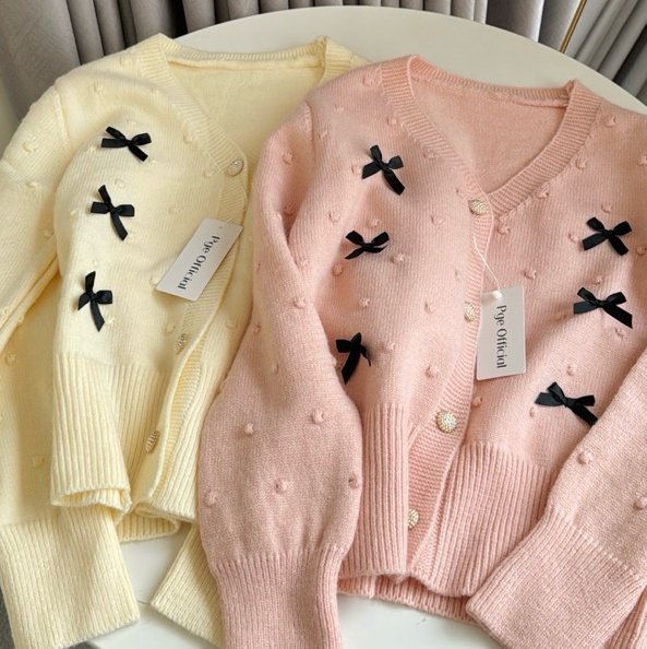 Cute Pastel Cardigan ⊹ ִֶָ𓏲࣪

— a thread 🦋